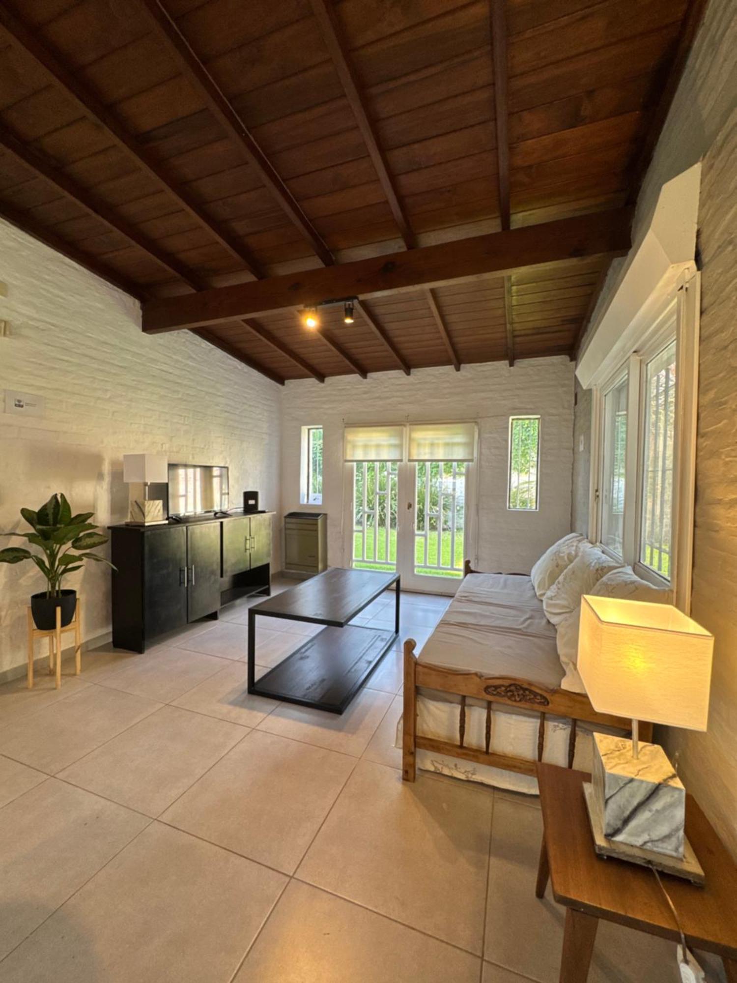 Casa Chalet Ensuenos Vista A La Laguna Chascomus Ngoại thất bức ảnh